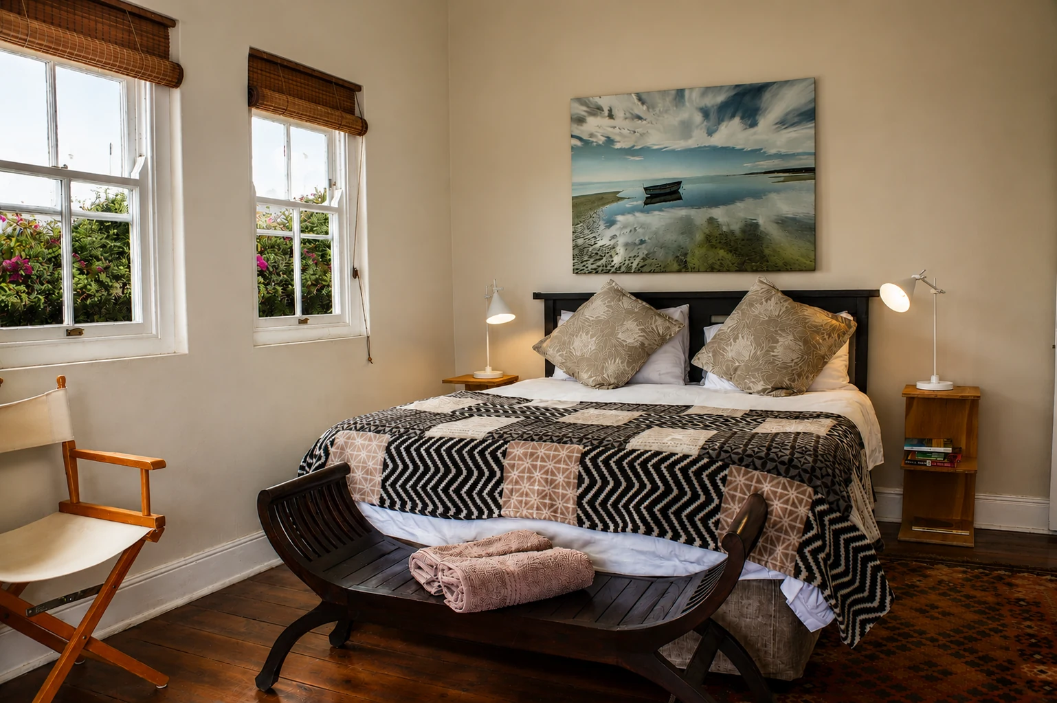 Chiduku Upstairs bedroom in Simon's Town